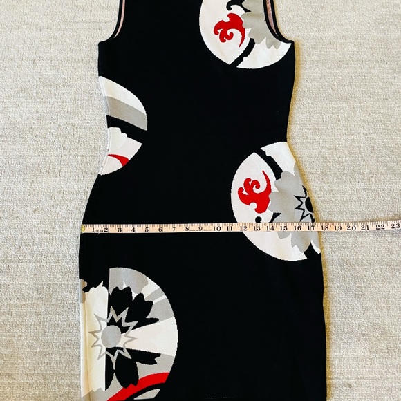 Alexander McQueen Floral Intarsia Dress - Picture 8 of 10